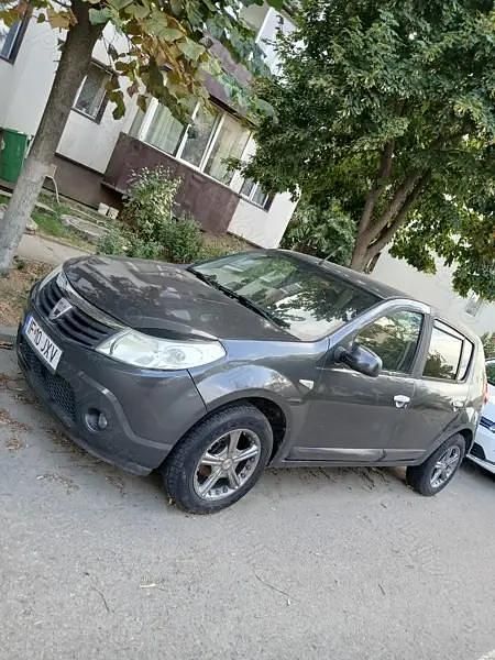 Utilizat 2010 Dacia Sandero Hatchback | 1.900 EUR (Preț OK) - Imagine 1/4