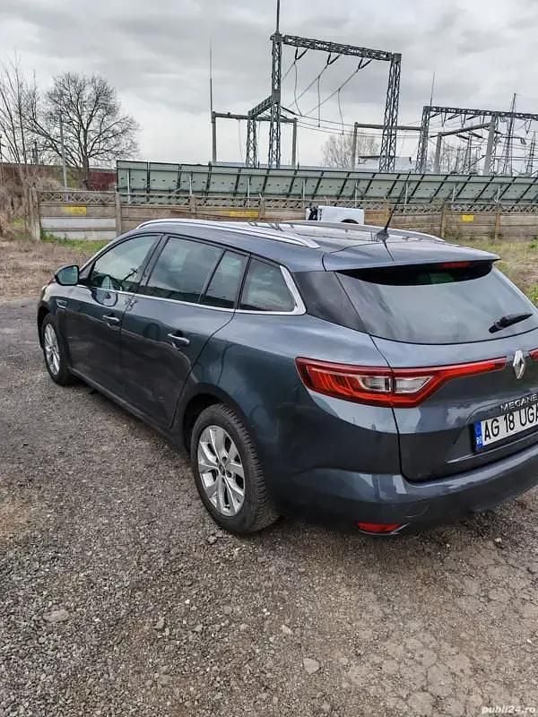 Gri Utilizat 2019 Renault Mégane IV Break | 11.000 EUR (Preț OK) - Imagine 1/4