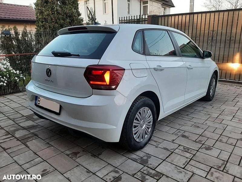 Second-hand VW Polo Trendline 80 CP (58 kW) 2022 Culoarealb Hatchback