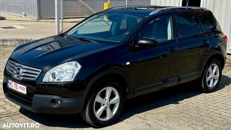 Culoarenegru Utilizat 2009 Nissan Qashqai +2 Tekna SUV | 6.999 EUR (Puțin scump) - Imagine 1/4