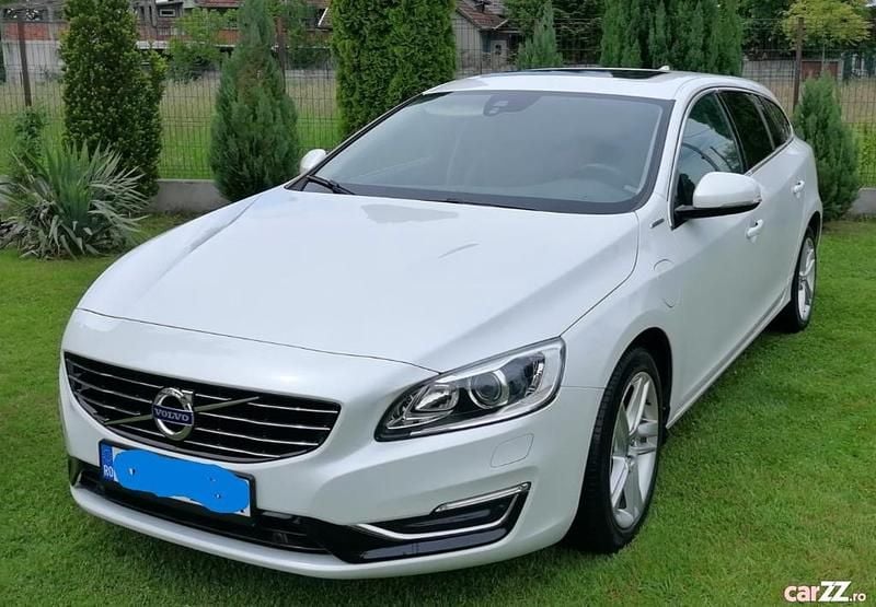 Second-hand 2015 Volvo V60 Break | 10.500 EUR - Imagine 1/4