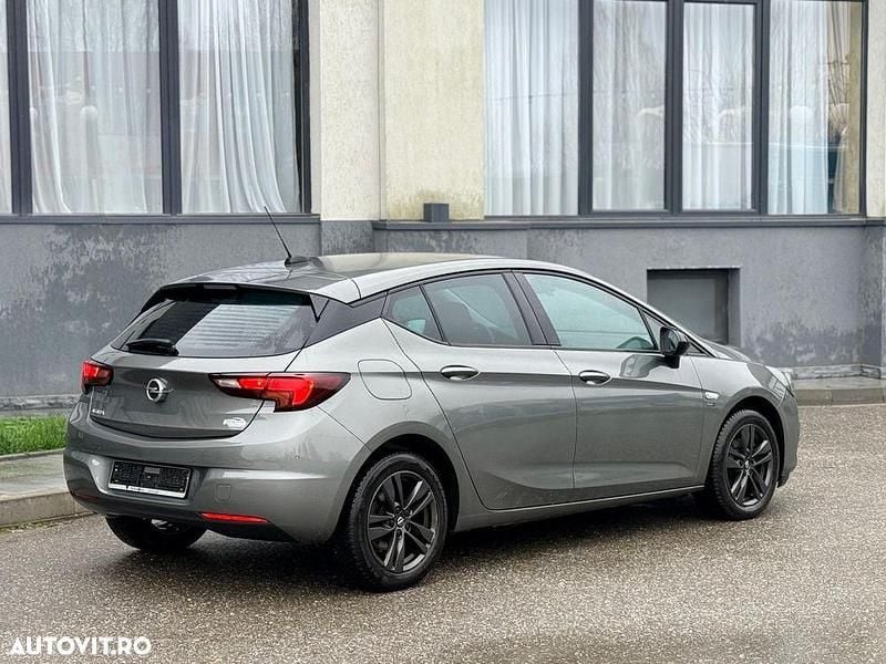 Second-hand Opel Astra Design & Tech 122 CP (89 kW) 2020 Culoaregri Hatchback