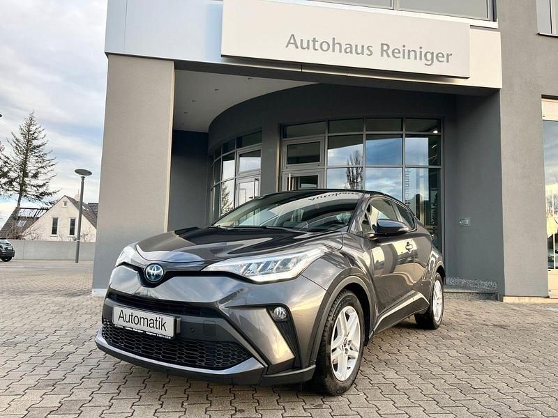 Utilizat 2023 Toyota C-HR SUV | 25.211 EUR (Preț OK) - Imagine 1/1