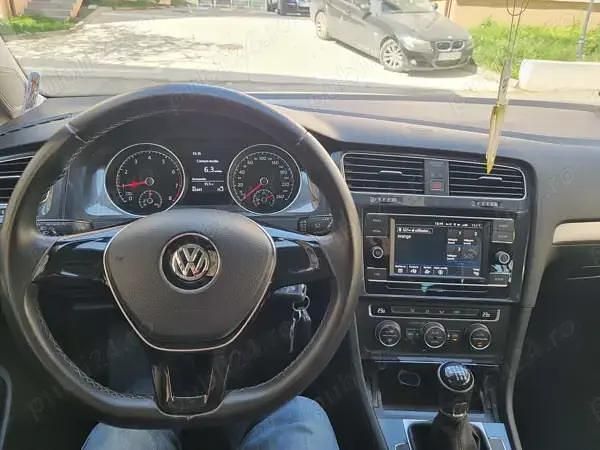 Utilizat 2018 VW Golf VII Hatchback | 8.990 EUR (Super Preț) - Imagine 1/4
