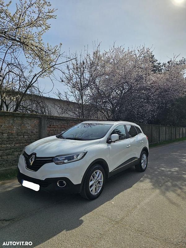 Culoarealb Utilizat 2018 Renault Kadjar Intens SUV | 9.500 EUR (Preț bun) - Imagine 1/4