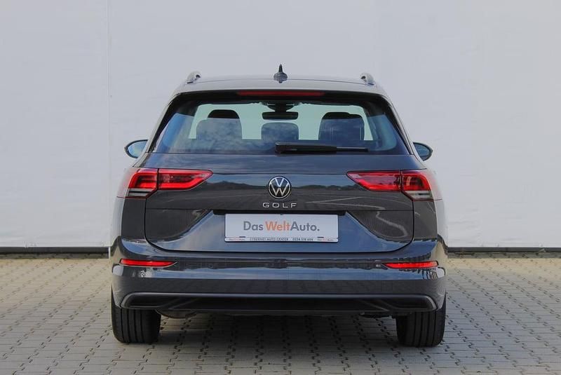 Second-hand VW Golf VIII Life 116 CP (85 kW) 2021 Gri mediu  normal Break