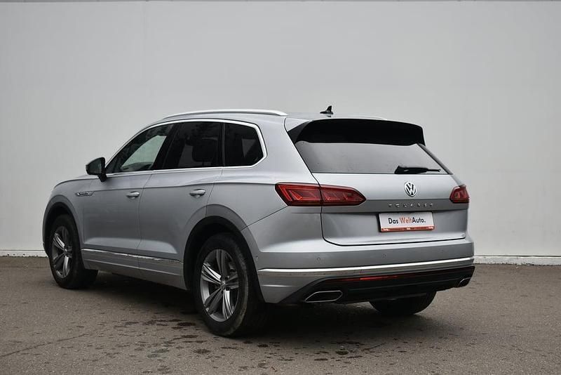 Second-hand VW Touareg Elegance 286 CP (210 kW) 2020 Gri mediu  normal SUV