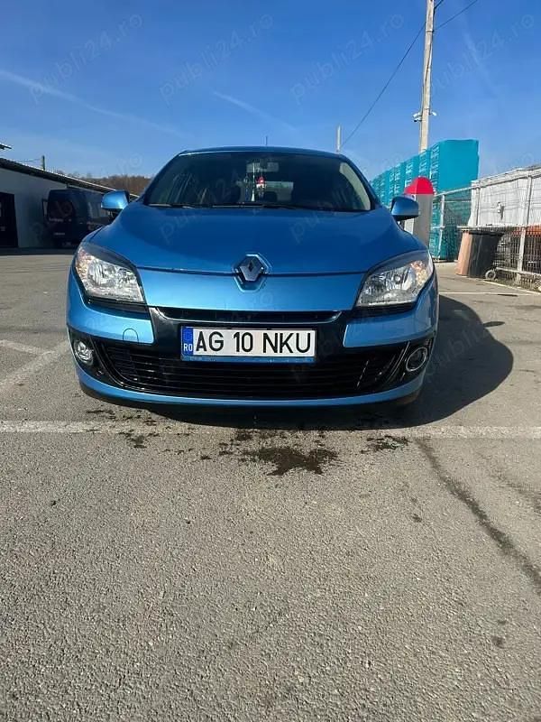 Utilizat 2012 Renault Mégane III Hatchback | 4.500 EUR (Preț OK) - Imagine 1/4