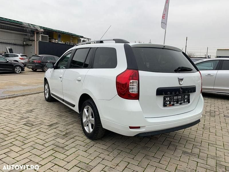 Second-hand Dacia Logan Prestige 90 CP (66 kW) 2017 Culoarealb Break