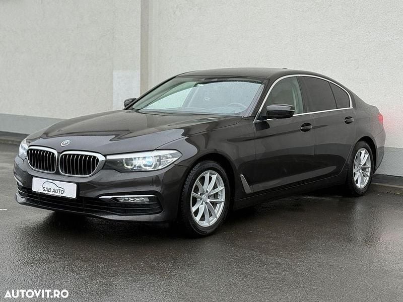 Second-hand BMW 520 Efficient Dynamics 190 CP (139 kW) 2017 Culoaremaro Berlinǎ