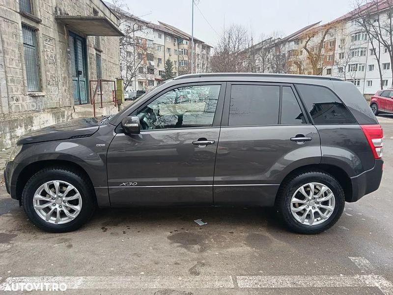 Second-hand Suzuki Grand Vitara 129 CP (94 kW) 2011 Culoaregri SUV