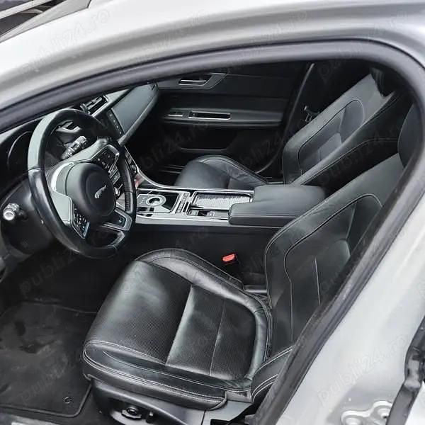 Second-hand Jaguar XF R-Sport 300 CP (220 kW) 2016 Berlinǎ