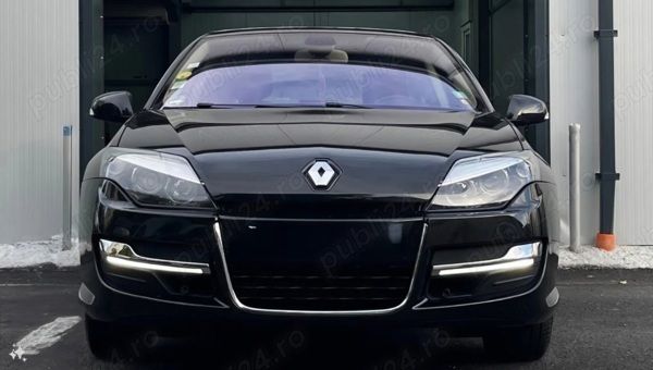 Utilizat 2015 Renault Laguna III Bose Edition Berlinǎ | 8.000 EUR - Imagine 1/4