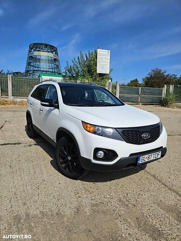 Culoarealb Utilizat 2011 Kia Sorento SUV | 7.275 EUR (Preț OK) - Imagine 1/4