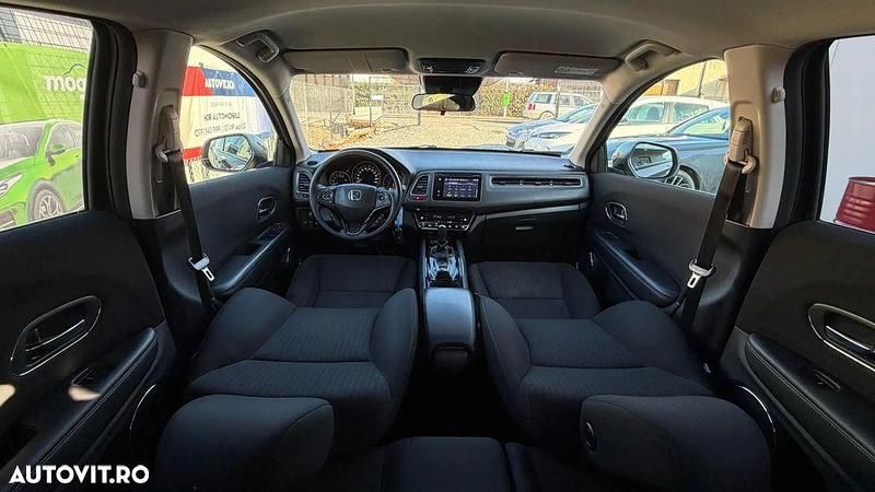 Second-hand Honda HR-V Elegance 120 CP (88 kW) 2016 Culoarenegru SUV