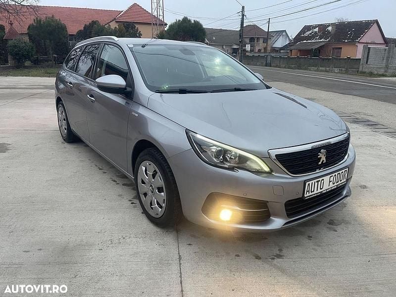 Gri Utilizat 2018 Peugeot 308 Allure Break | 6.890 EUR (Super Preț) - Imagine 1/4
