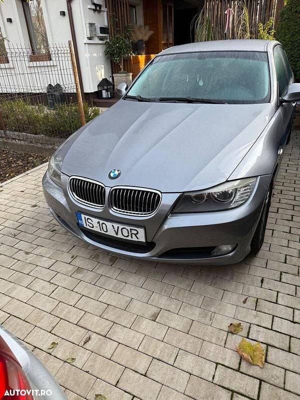 Second-hand BMW 320 177 CP (130 kW) 2009 Culoaregri Berlinǎ