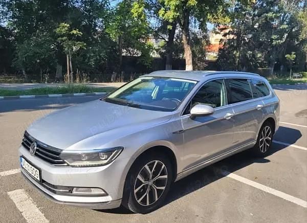 Gri Utilizat 2016 VW Passat Break | 11.800 EUR (Preț bun) - Imagine 1/4