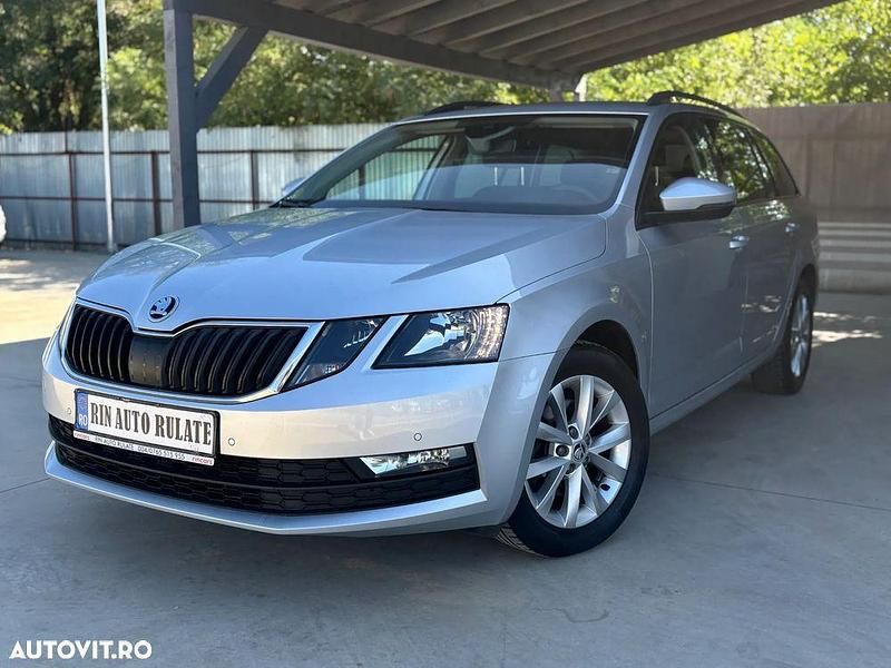 Second-hand Skoda Octavia Ambition 150 CP (110 kW) 2019 Culoareargint Break