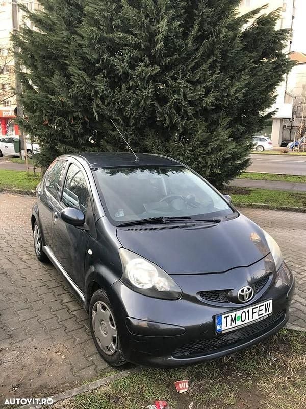 Culoaregri Second-hand 2008 Toyota Aygo Luna Hatchback | 3.500 EUR - Imagine 1/3