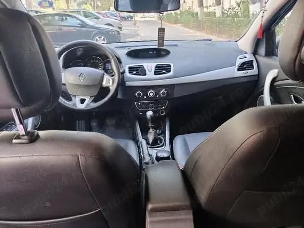 Second-hand Renault Mégane III 106 CP (77 kW) 2010 Hatchback