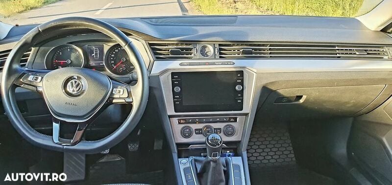 Argint Utilizat 2019 VW Passat Berlinǎ | 13.950 EUR (Super Preț) - Imagine 1/4