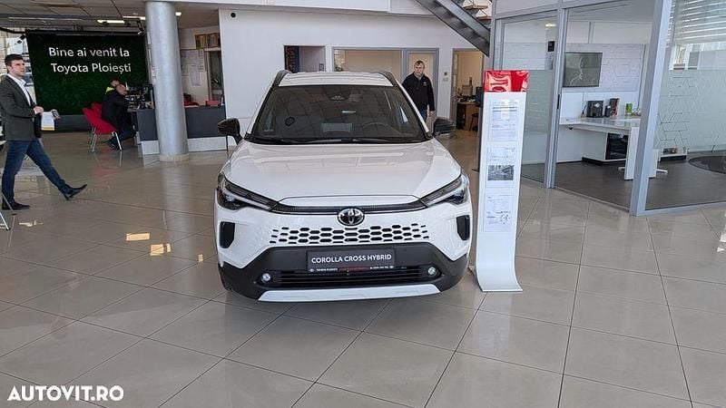 Nouă Toyota Corolla Cross 197 CP (144 kW) 2025 Culoarealb SUV