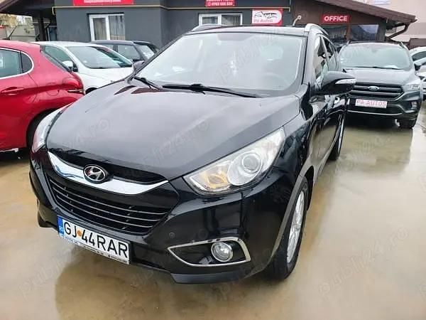 Negru Second-hand 2011 Hyundai ix35 Premium SUV | 5.999 EUR (Preț OK) - Imagine 1/4