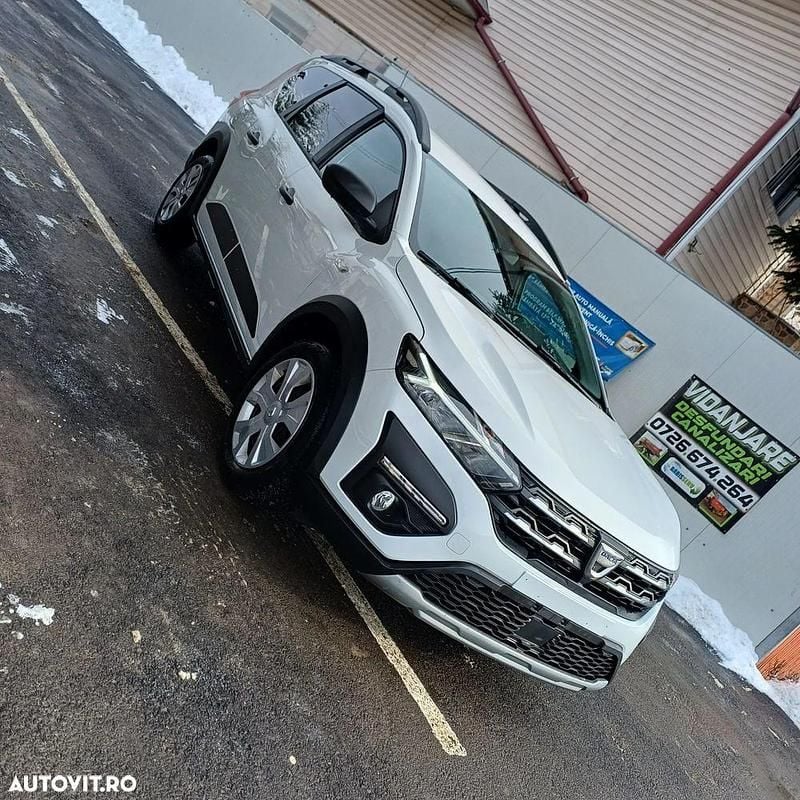 Culoarealb Second-hand 2022 Dacia Jogger Comfort Monovolum | 11.150 EUR (Super Preț) - Imagine 1/4
