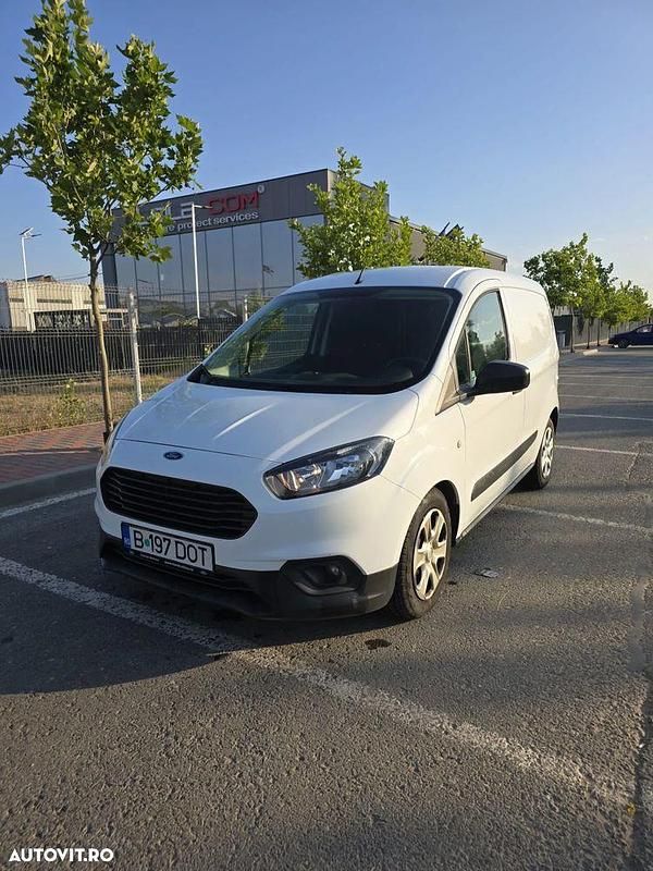 Alb Utilizat 2021 Ford Courier Monovolum | 10.500 EUR - Imagine 1/4