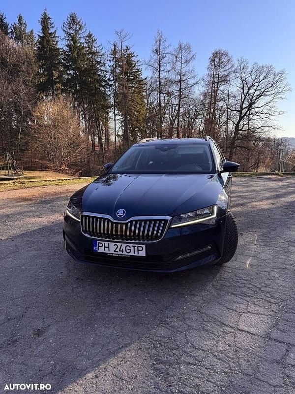 Albastru Utilizat 2020 Skoda Superb Ambition Break | 18.999 EUR (Preț OK) - Imagine 1/4