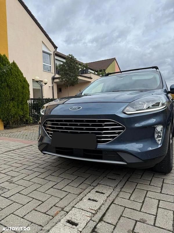 Second-hand Ford Kuga 150 CP (110 kW) 2021 Culoarealbastru SUV