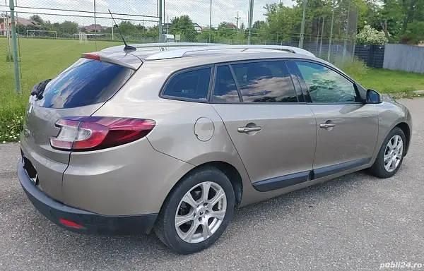 Utilizat 2011 Renault Mégane III Berlinǎ | 2.800 EUR (Preț bun) - Imagine 1/4