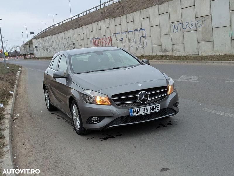 Second-hand Mercedes A180 Edition 109 CP (80 kW) 2014 Culoaregri Hatchback