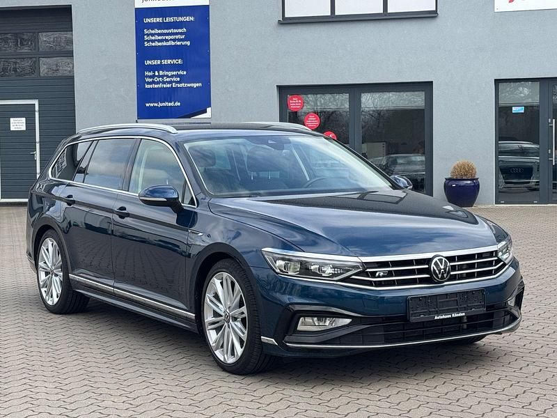 Utilizat 2023 VW Passat R-line Break | 32.913 EUR - Imagine 1/1