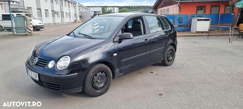 Negru Utilizat 2003 VW Polo Hatchback | 990 EUR (Preț OK) - Imagine 1/4