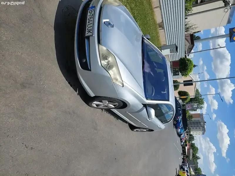 Utilizat 2008 Renault Laguna III Hatchback | 2.800 EUR - Imagine 1/4