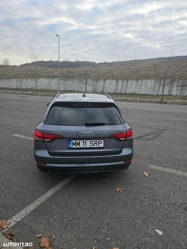 Second-hand Audi A4 150 CP (110 kW) 2016 Culoarealbastru Break