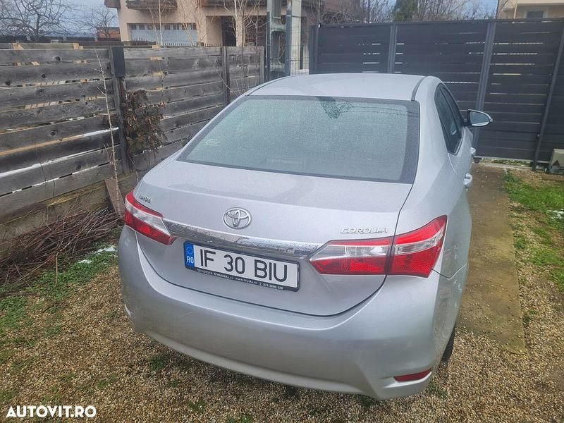 Second-hand Toyota Corolla Luna 132 CP (97 kW) 2015 Culoaregri Berlinǎ