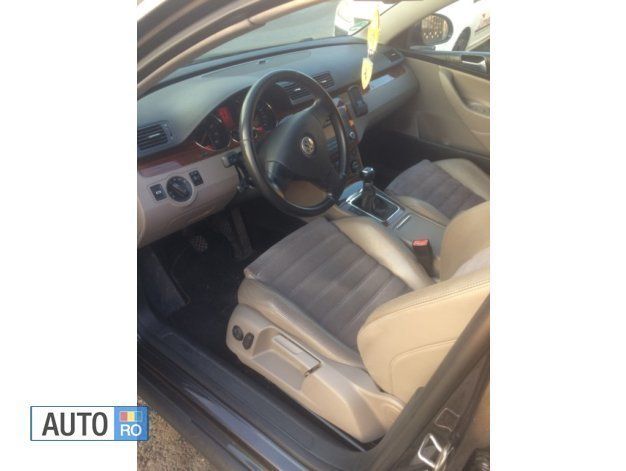 Second-hand VW Passat 116 CP (85 kW) 2006 Maro Berlinǎ