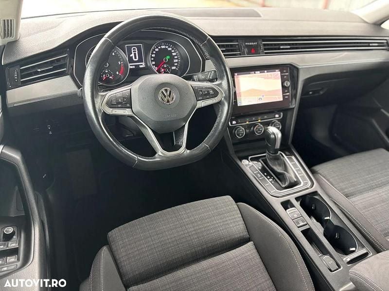 Second-hand VW Passat Business 120 CP (88 kW) 2019 Culoarealb Break