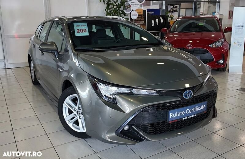 Verde Utilizat 2021 Toyota Corolla Break | 21.901 EUR (Preț bun) - Imagine 1/4