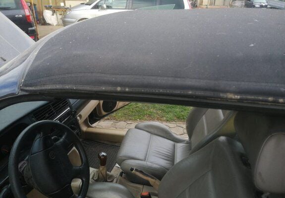 Second-hand VW Golf Cabriolet 105 CP (77 kW) 1996 Negru Cabrio