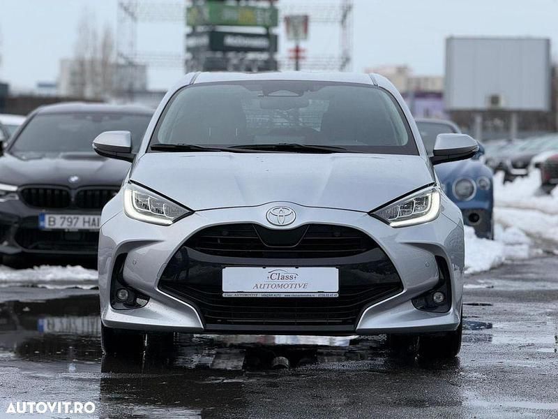 Second-hand Toyota Yaris Hybrid 116 CP (85 kW) 2025 Culoareargint