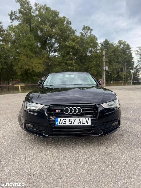 Culoarenegru Utilizat 2012 Audi A5 Sportback Hatchback | 9.500 EUR (Preț OK) - Imagine 1/4