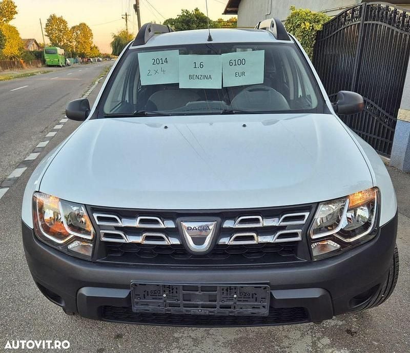 Culoarealb Utilizat 2014 Dacia Duster SUV | 5.900 EUR (Super Preț) - Imagine 1/4