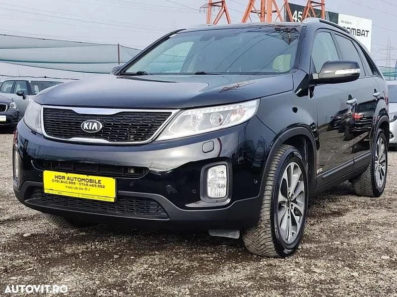 Culoarenegru Utilizat 2013 Kia Sorento Platinum Edition SUV | 10.999 EUR (Preț OK) - Imagine 1/4