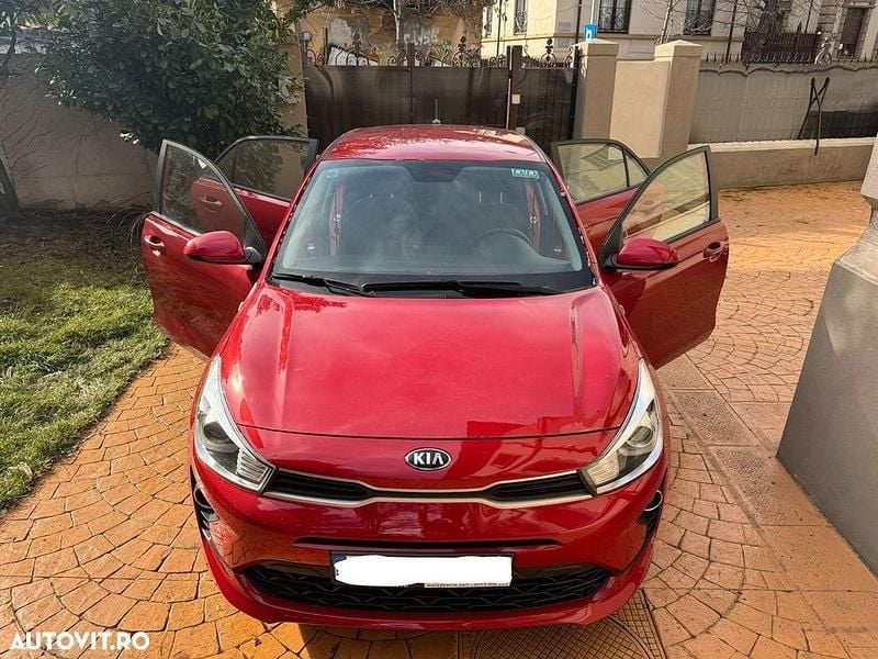 Second-hand Kia Rio Urban 120 CP (88 kW) 2020 Culoarerosu
