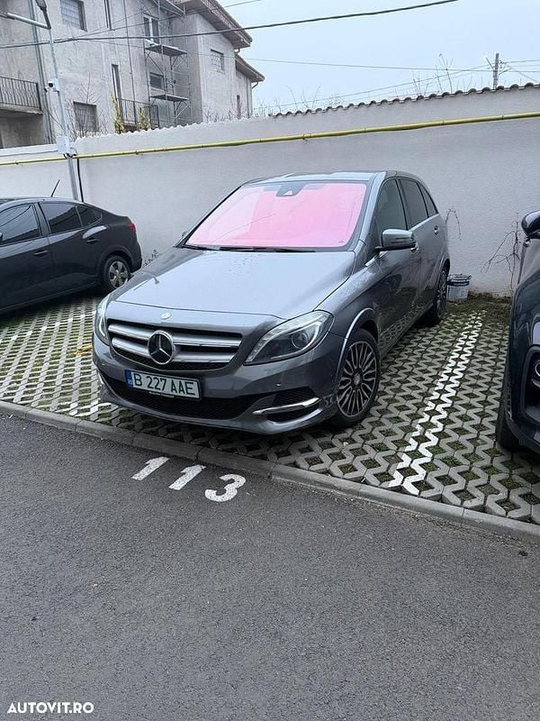 Second-hand Mercedes B Electric Drive 130 kW (177 CP) 2015 Culoaregri Monovolum