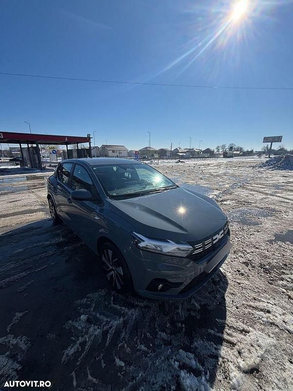 Second-hand Dacia Sandero Expression 90 CP (66 kW) 2025 Culoareverde